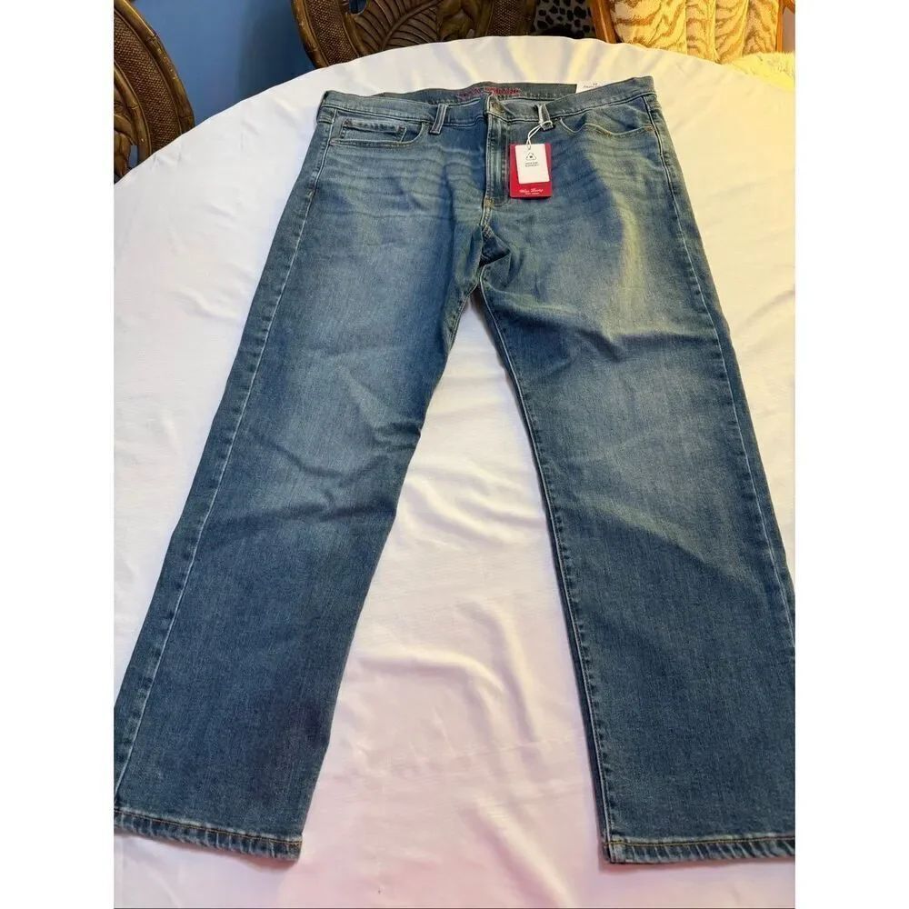 NWT Lucky Brand Men’s 410 Athletic Straight Denim Jeans Size 38 X 30 New